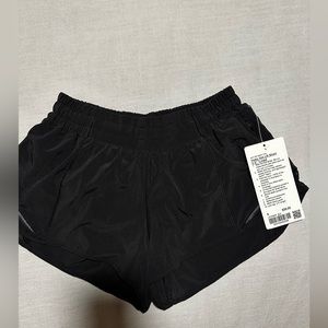 Lululemon Shorts Size 6 NWT